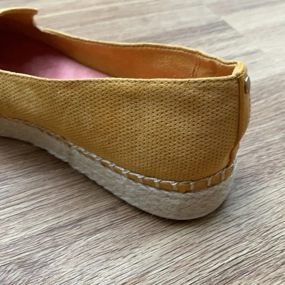 NWOT Dr. Scholl’s Slip On Yellow Espadrille